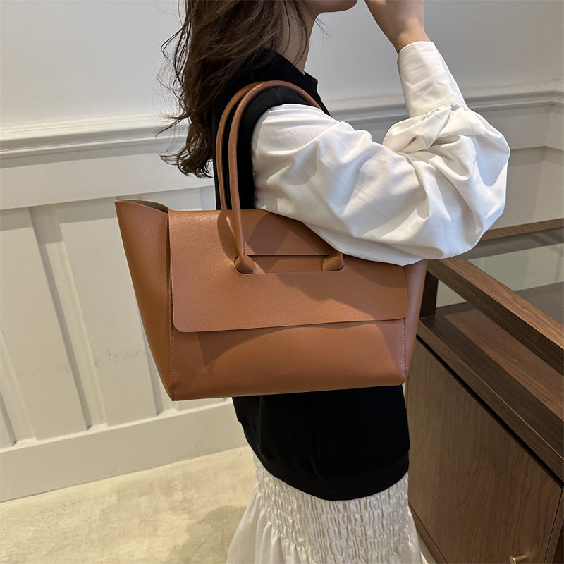 Large Capacity Retro Shoulder Handbag