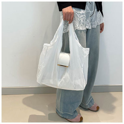 Fashionable lady's handbag
