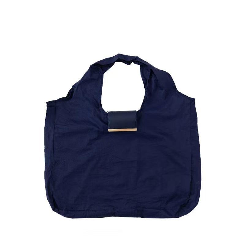Fashionable lady's handbag