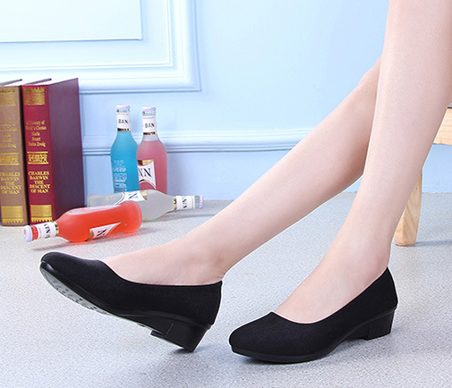 Keilschuhe, alte Pekinger Stoffschuhe, Schuhe mit weicher Sohle