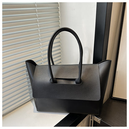 Large Capacity Retro Shoulder Handbag