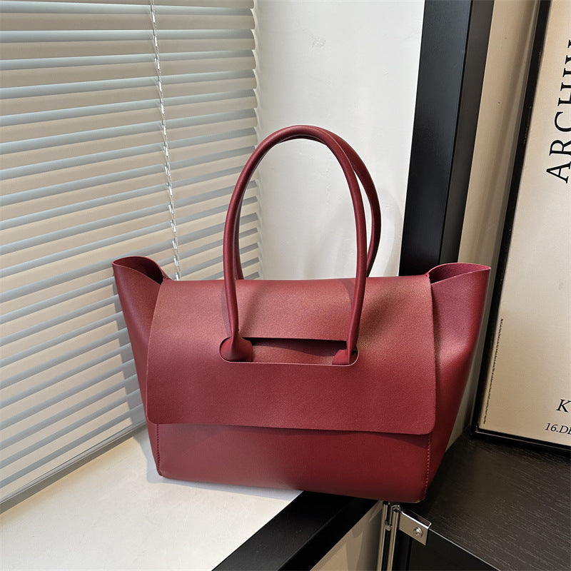 Large Capacity Retro Shoulder Handbag