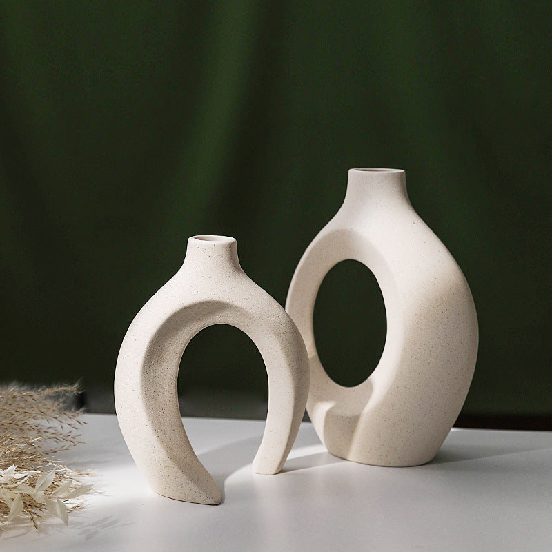 Nordische Keramik-Blumenvase als Wohndekoration