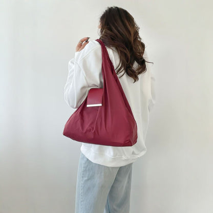 Fashionable lady's handbag